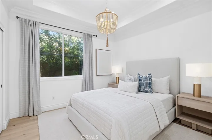 50 Whitehall Lane, Newport Beach, California 92660