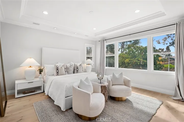 50 Whitehall Lane, Newport Beach, California 92660