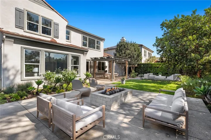 50 Whitehall Lane, Newport Beach, California 92660