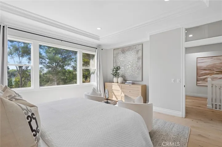 50 Whitehall Lane, Newport Beach, California 92660