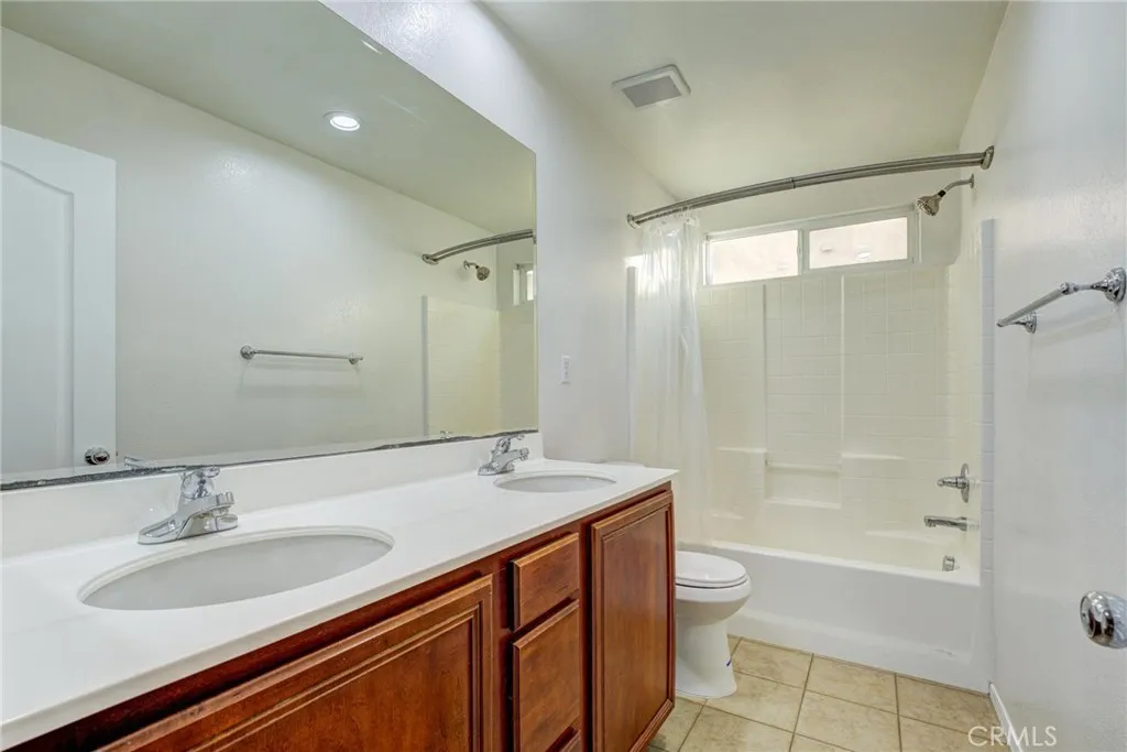 44256 Sunmist, Lancaster, California 93535 home-pic-42