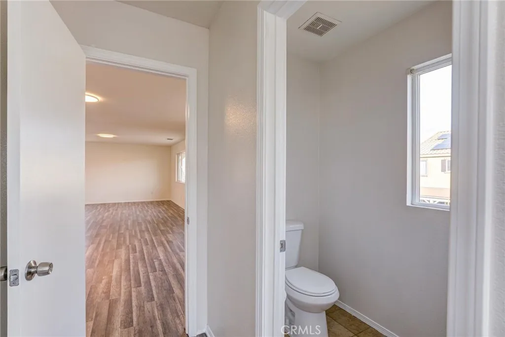 44256 Sunmist, Lancaster, California 93535 home-pic-33