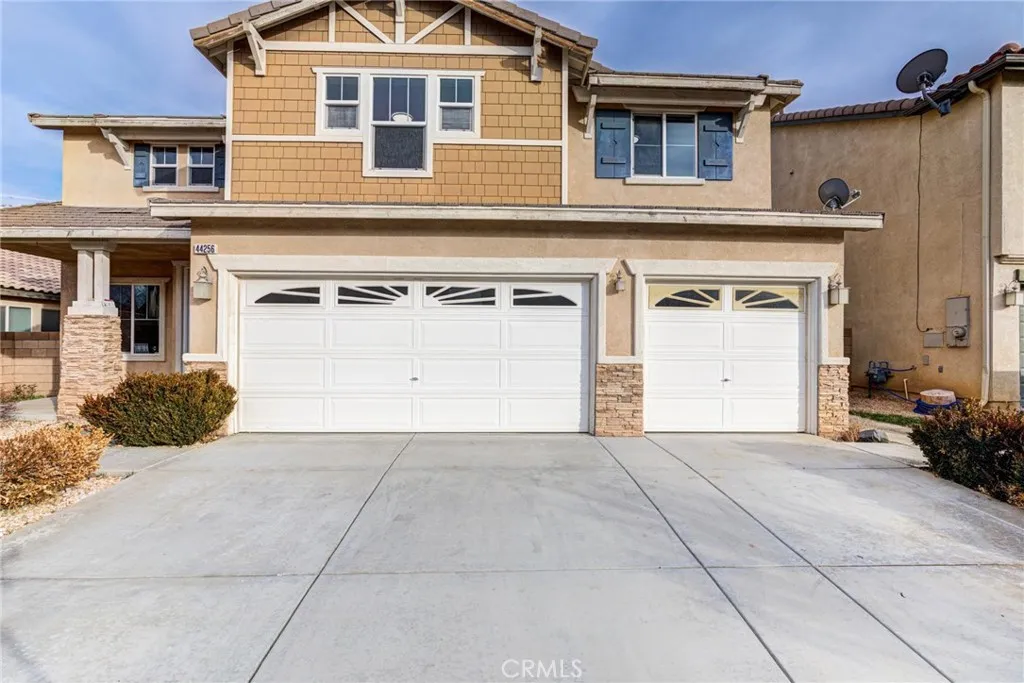 44256 Sunmist, Lancaster, California 93535 home-pic-0