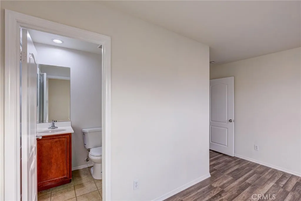 44256 Sunmist, Lancaster, California 93535 home-pic-38