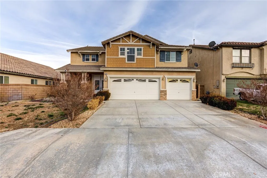 44256 Sunmist, Lancaster, California 93535 home-pic-1