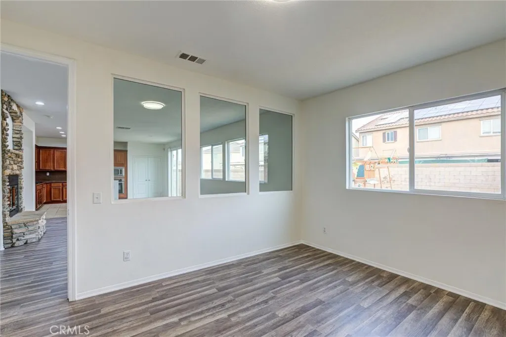 44256 Sunmist, Lancaster, California 93535 home-pic-21