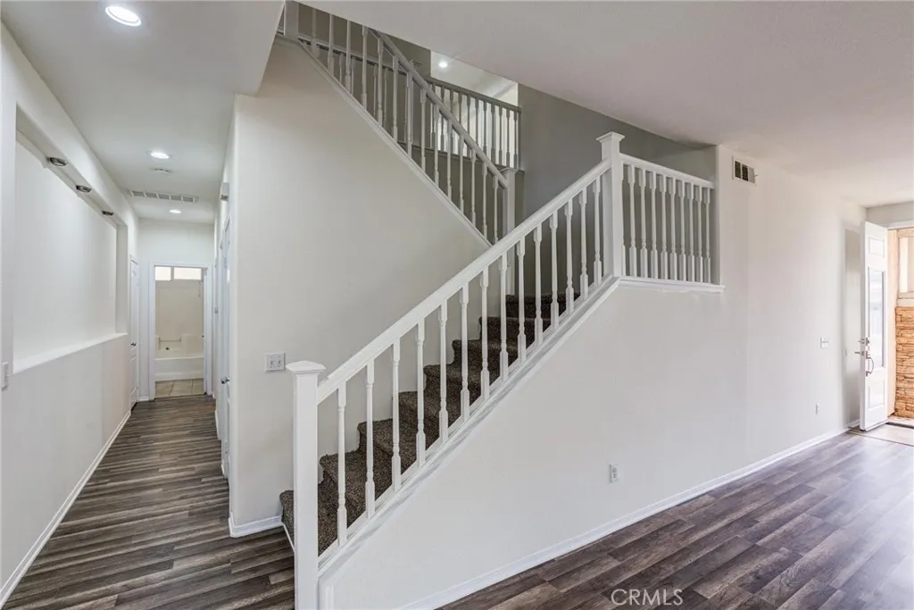 44256 Sunmist, Lancaster, California 93535 home-pic-6