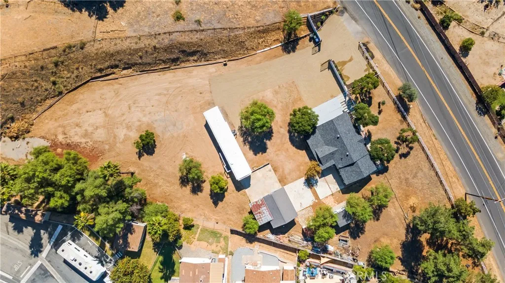 16672 Mockingbird Canyon Road, Riverside, California 92504 home-pic-4