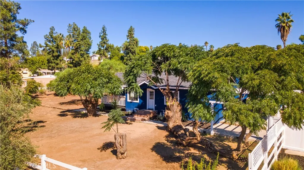 16672 Mockingbird Canyon Road, Riverside, California 92504 home-pic-34
