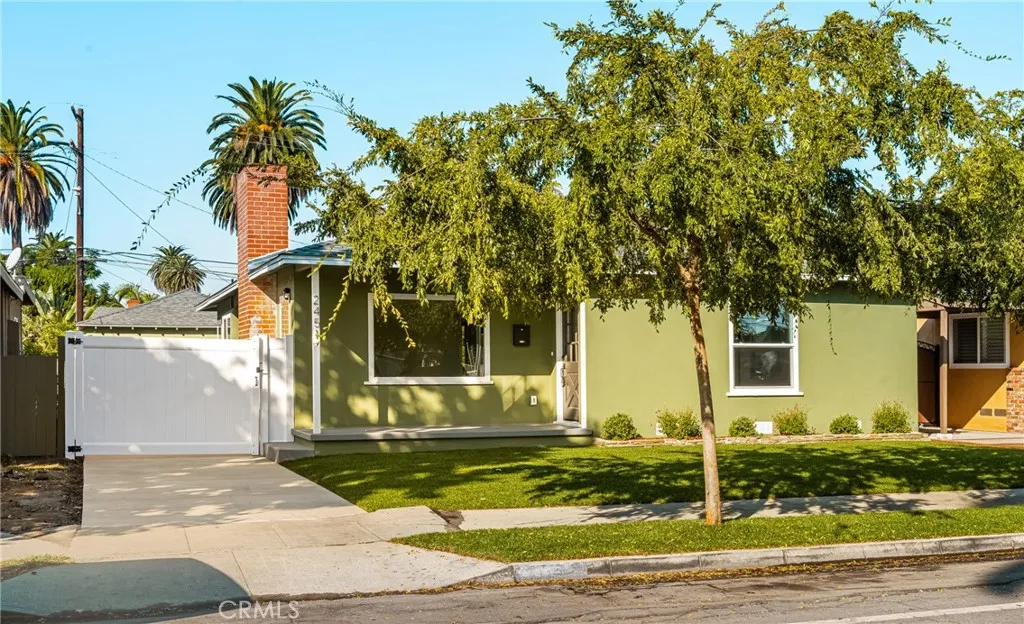 2451 Daisy, Long Beach, California 90806 home-pic-0
