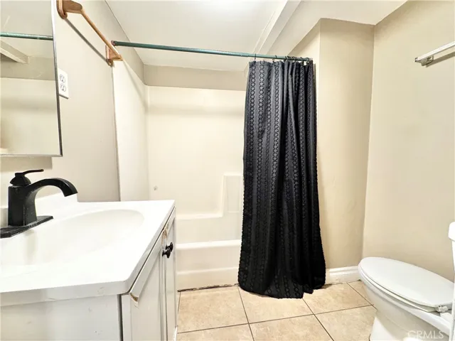 731 S Orange, Rialto, California 92376