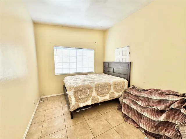 731 S Orange, Rialto, California 92376