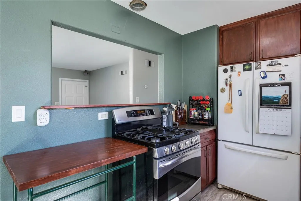49437 Pioneer, Morongo Valley, California 92256 home-pic-17