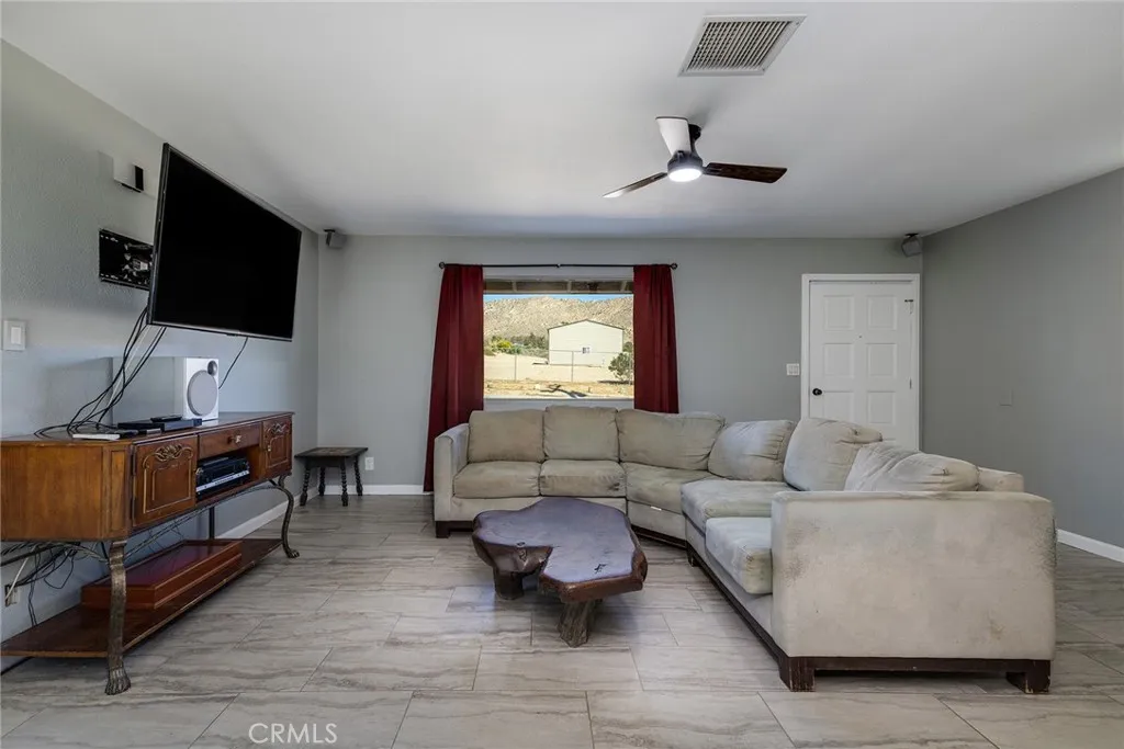 49437 Pioneer, Morongo Valley, California 92256 home-pic-12