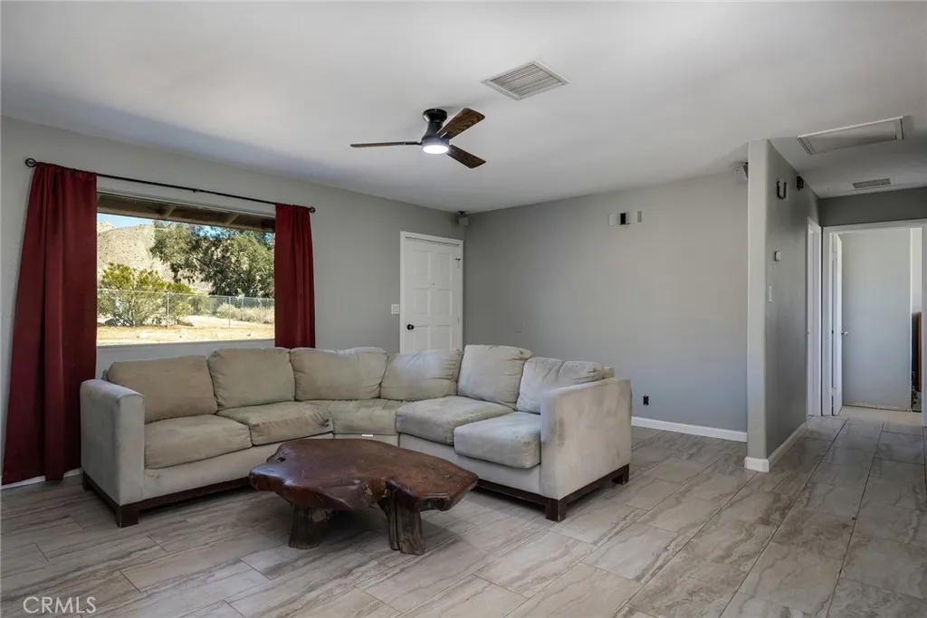 49437 Pioneer, Morongo Valley, California 92256 home-pic-13