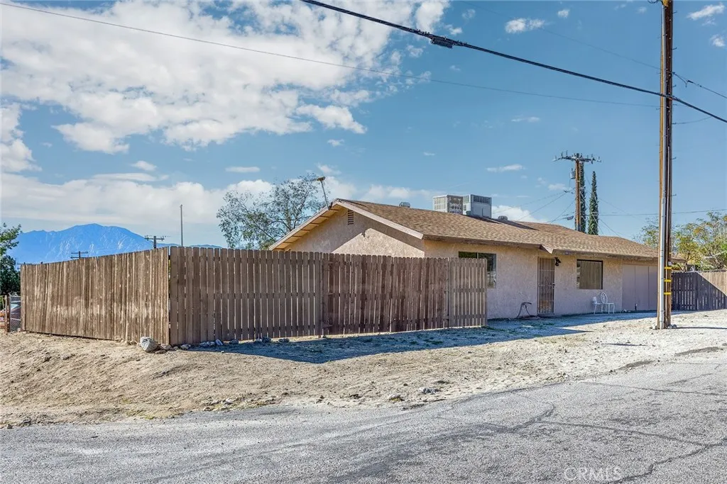 49437 Pioneer, Morongo Valley, California 92256 home-pic-10