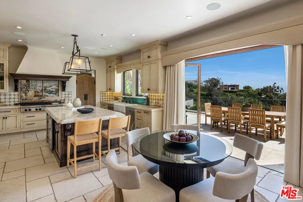 1921 Bel Air Road, Los Angeles, California 90077 home-pic-4