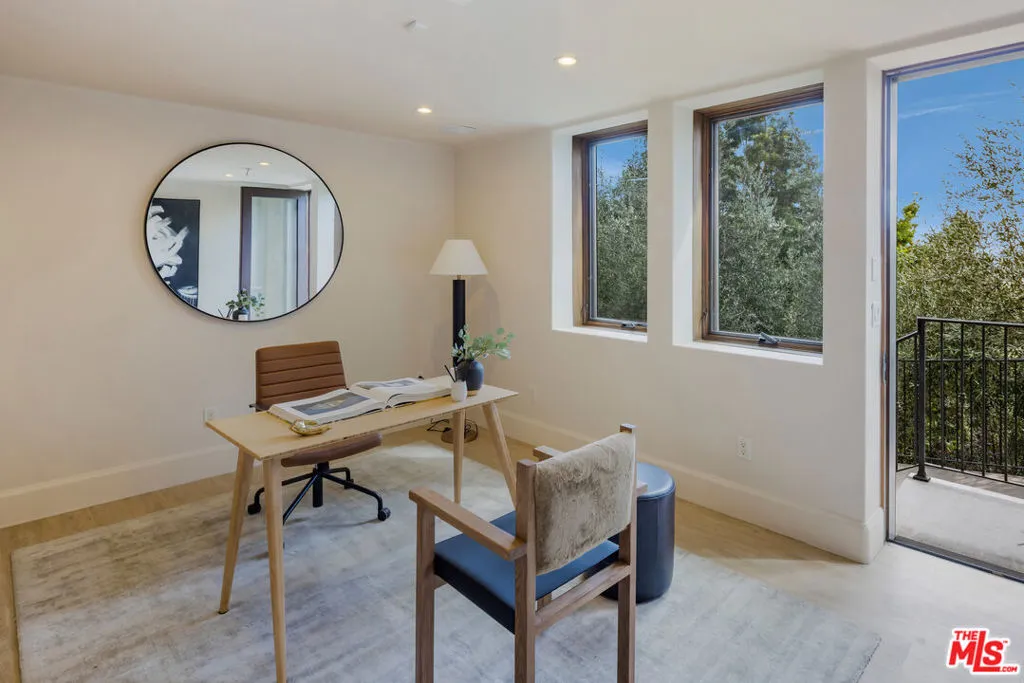 1921 Bel Air Road, Los Angeles, California 90077 home-pic-19