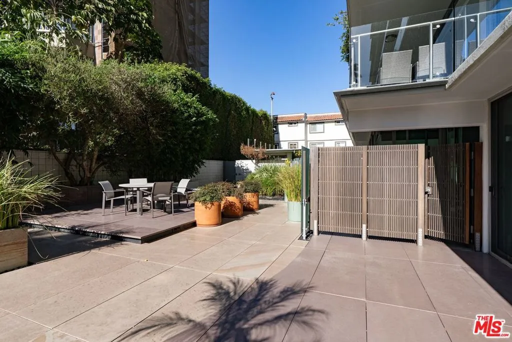 535 Ocean Avenue 1c, Santa Monica, California 90402 home-pic-25