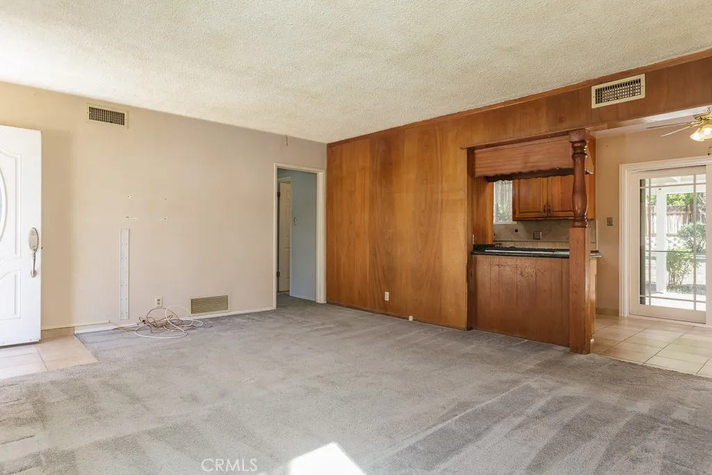 17610 Scherzinger Lane, Canyon Country, California 91387 home-pic-7