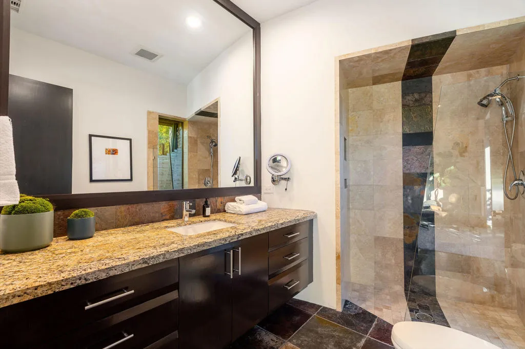 335 Patel Place, Palm Springs, California 92264 home-pic-25