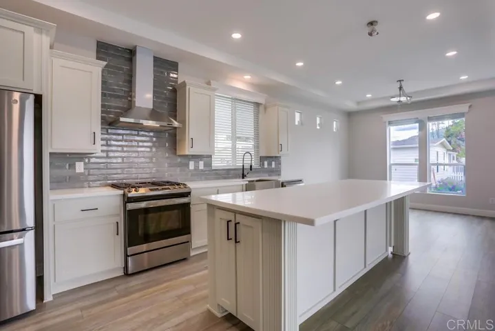 4650 Dulin Road 45, Fallbrook, California 92028