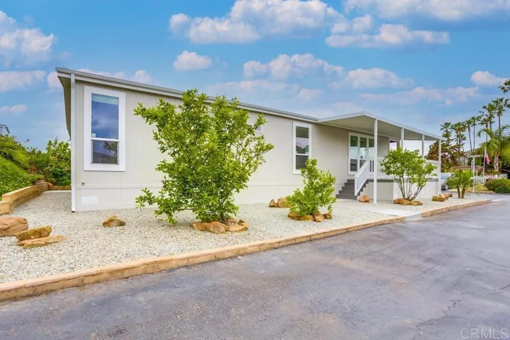 4650 Dulin Road 45, Fallbrook, California 92028