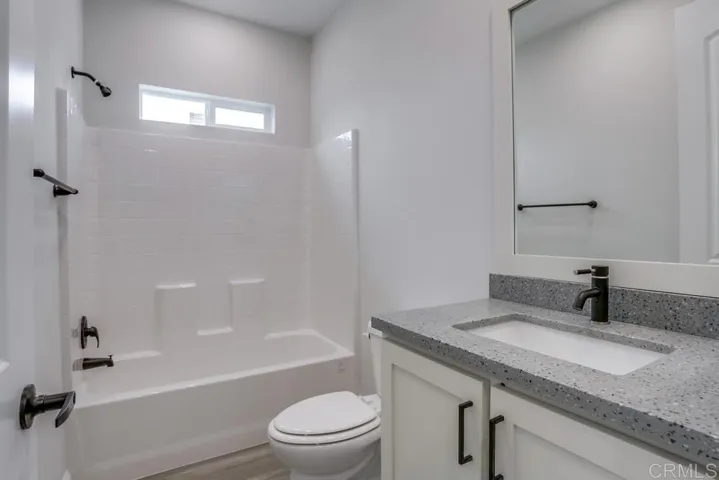 4650 Dulin Road 45, Fallbrook, California 92028