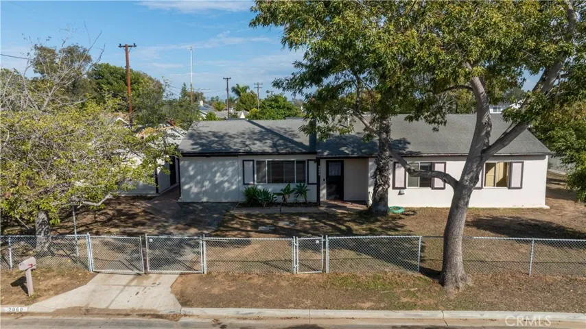 2060 State Avenue, Costa Mesa, California 92627