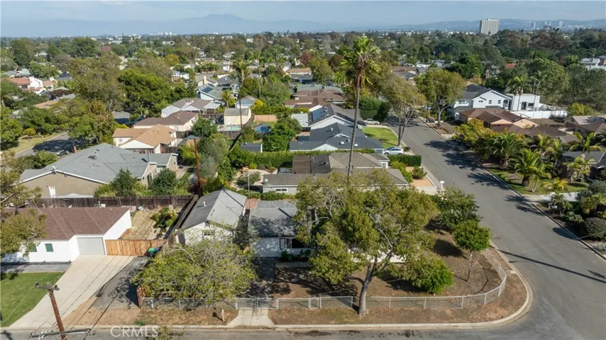 2060 State Avenue, Costa Mesa, California 92627