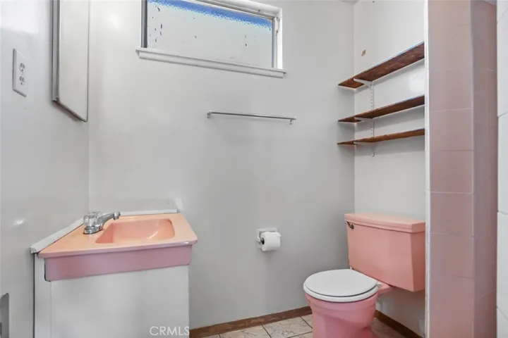 2060 State Avenue, Costa Mesa, California 92627