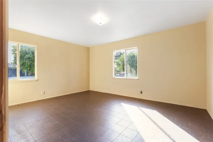 2060 State Avenue, Costa Mesa, California 92627