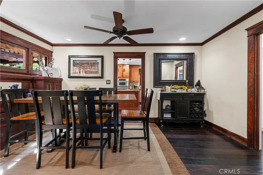 526 W 11th, Corona, California 92882 home-pic-5