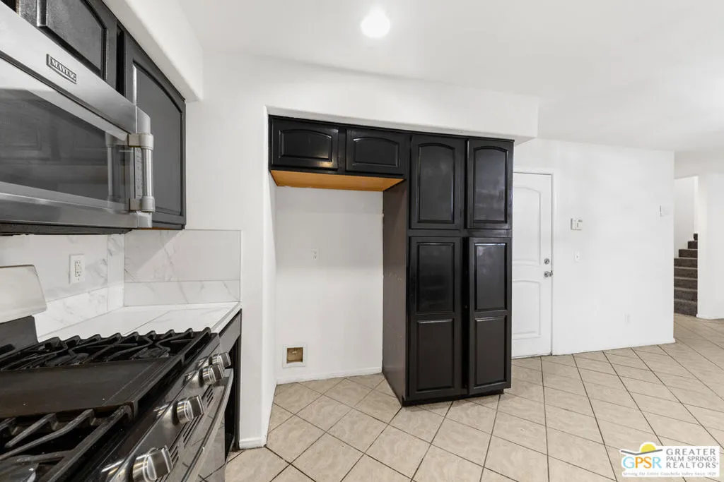 66270 Desert View Avenue, Desert Hot Springs, California 92240 home-pic-9