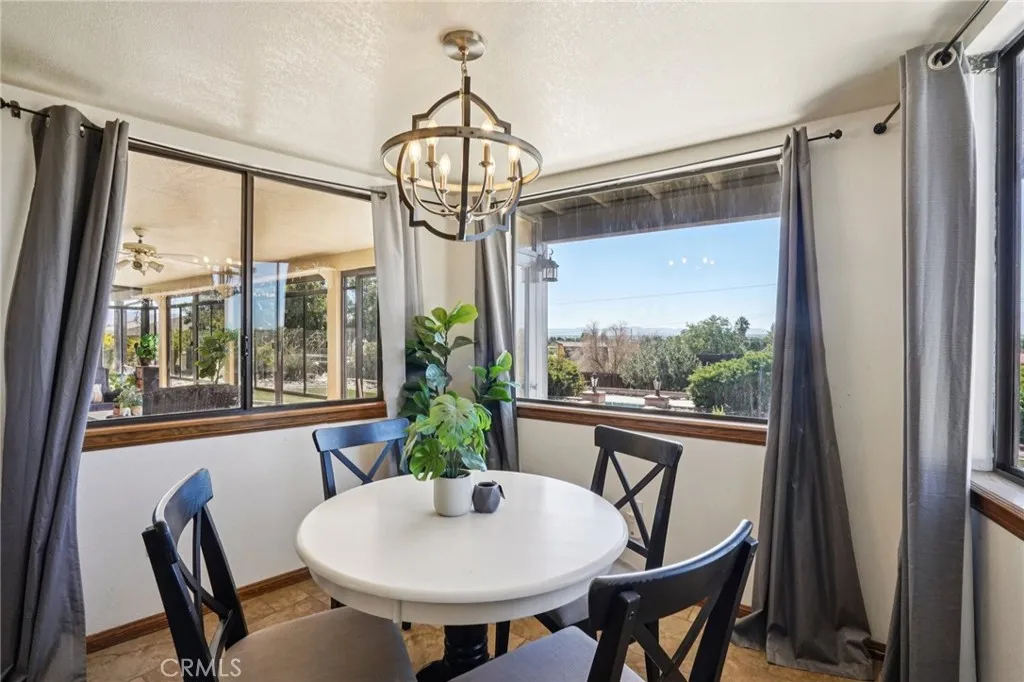 14610 Havasu, Apple Valley, California 92307 home-pic-9