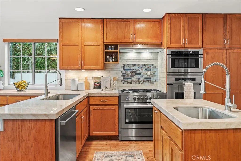 2002 Marshallfield, Redondo Beach, California 90278 home-pic-14