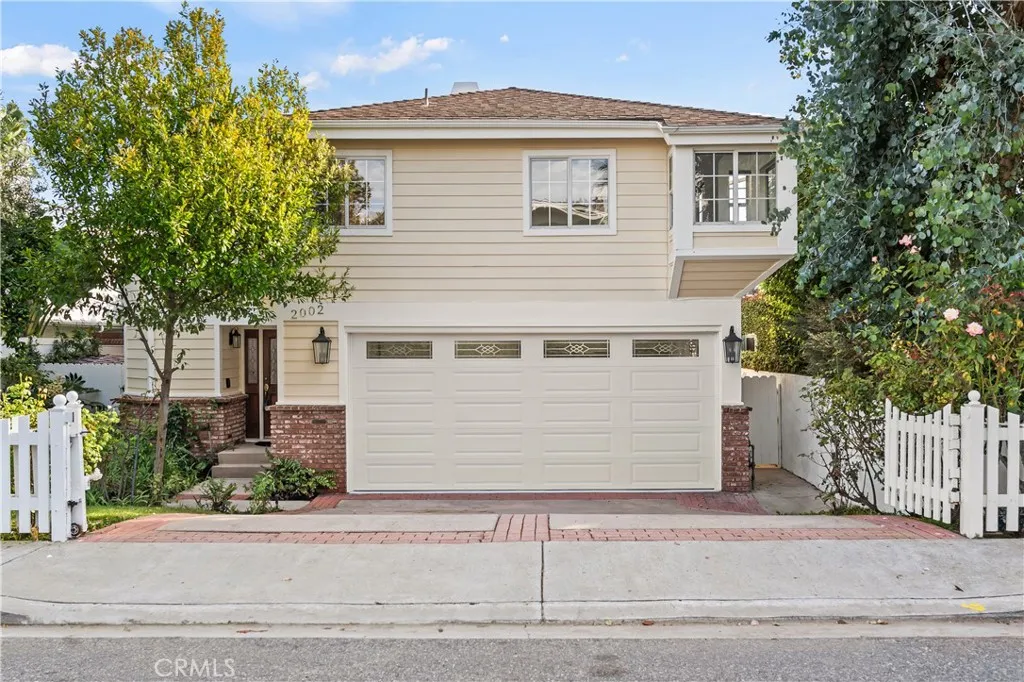 2002 Marshallfield, Redondo Beach, California 90278 home-pic-2