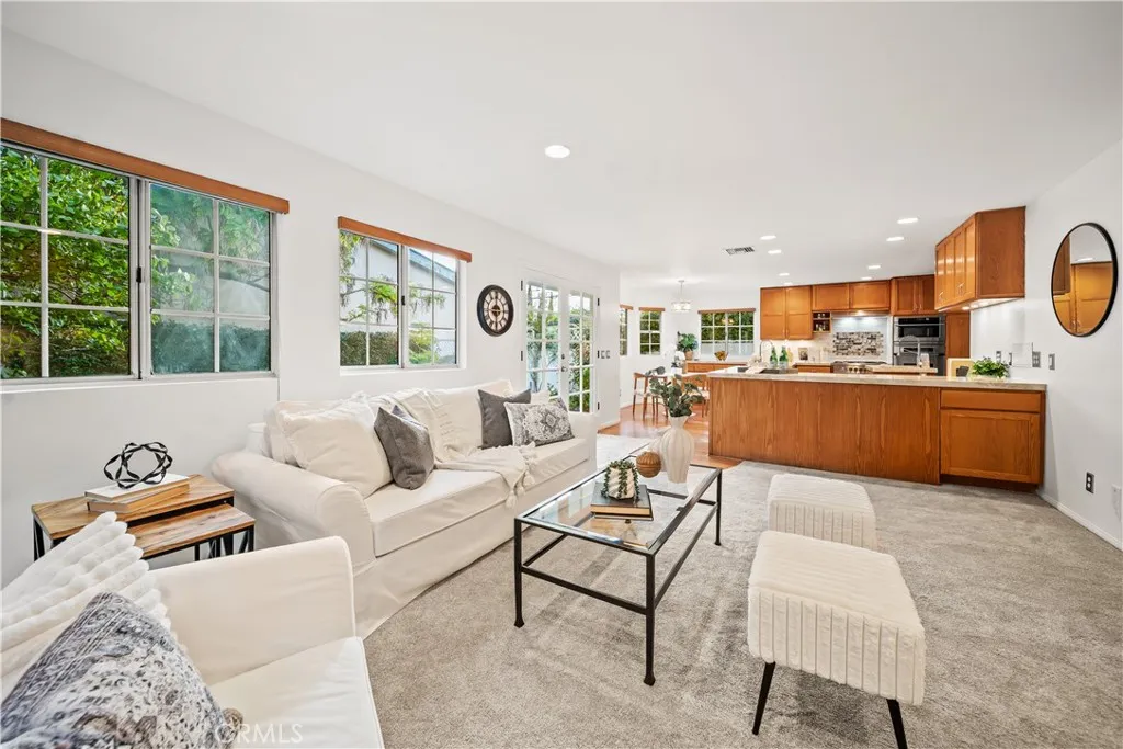 2002 Marshallfield, Redondo Beach, California 90278 home-pic-11