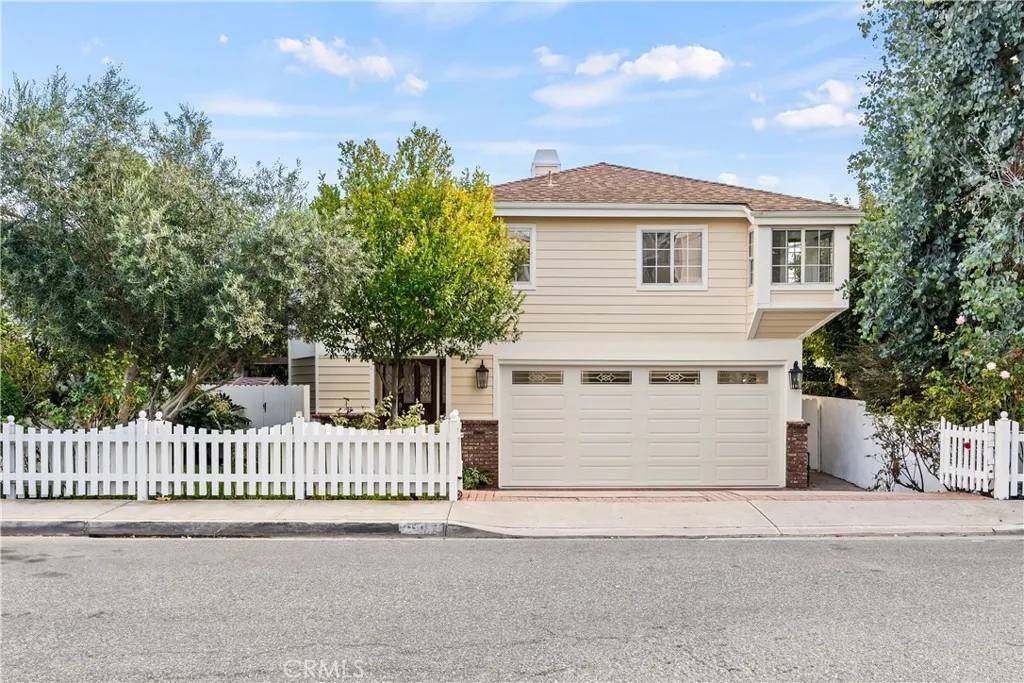 2002 Marshallfield, Redondo Beach, California 90278 home-pic-1