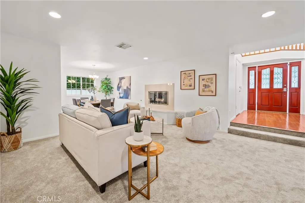 2002 Marshallfield, Redondo Beach, California 90278 home-pic-10