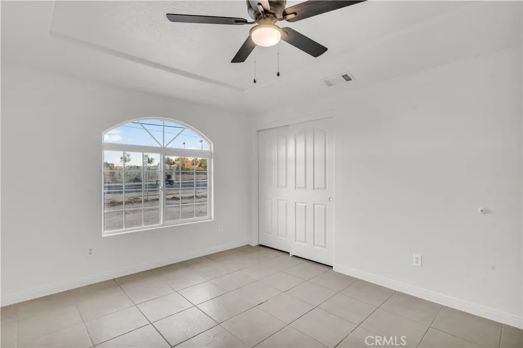 14486 Willow St, Hesperia, California 92345 home-pic-10
