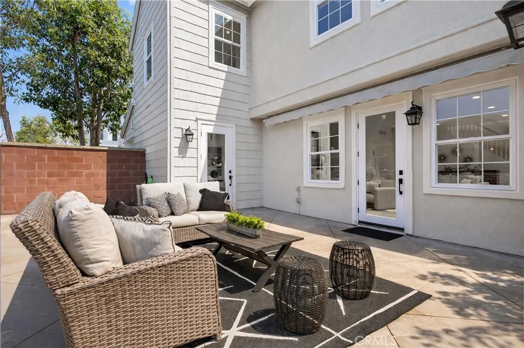 81 Zinnia Street, Ladera Ranch, California 92694 home-pic-32