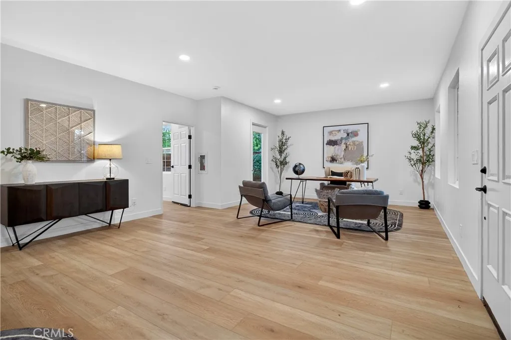 81 Zinnia Street, Ladera Ranch, California 92694 home-pic-38
