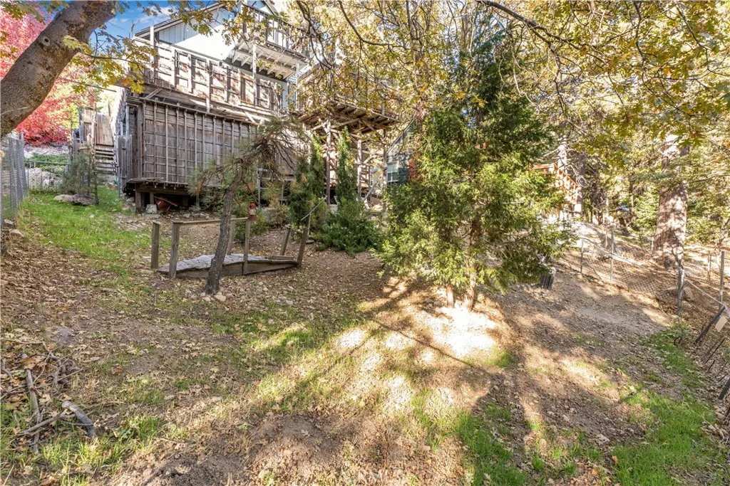 31739 Panorama Drive, Running Springs, California 92382 home-pic-14