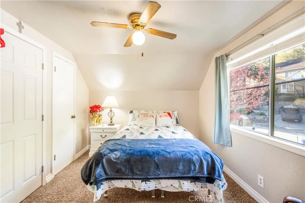 31739 Panorama Drive, Running Springs, California 92382 home-pic-13