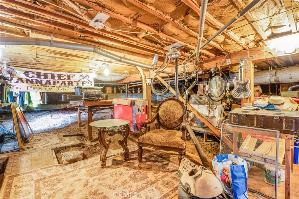 31739 Panorama Drive, Running Springs, California 92382 home-pic-15