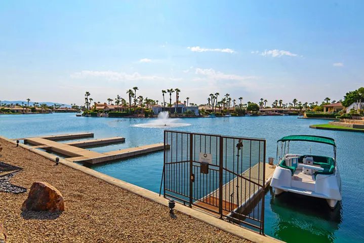 41_11917727_lake-la-quinta-09jpg_5027289