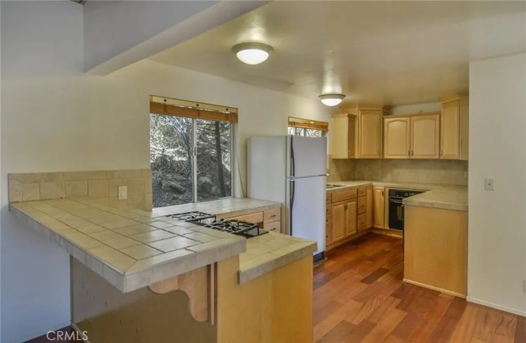 27300 Bernina, Lake Arrowhead, California 92352 home-pic-5