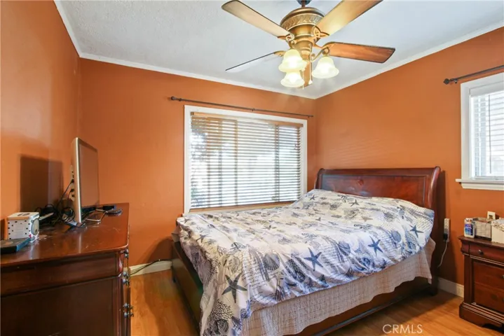 305 E 52nd, Long Beach, California 90805