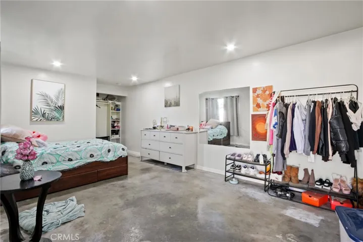 305 E 52nd, Long Beach, California 90805